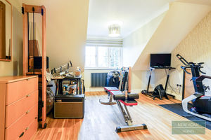 Photo 21- click for photo gallery